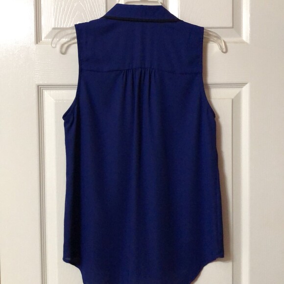 NWOT! MY MICHELLE Navy Blue with Black Trim Button Down Bouse Size Small - Picture 2 of 6